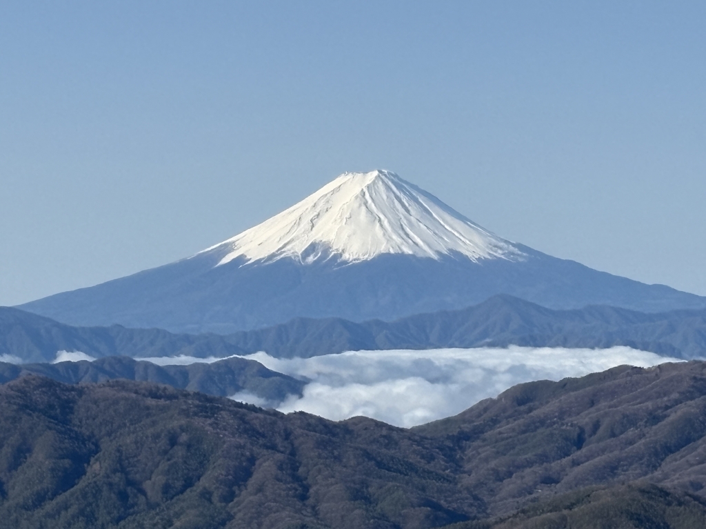 東京都の水源の山「笠取山」