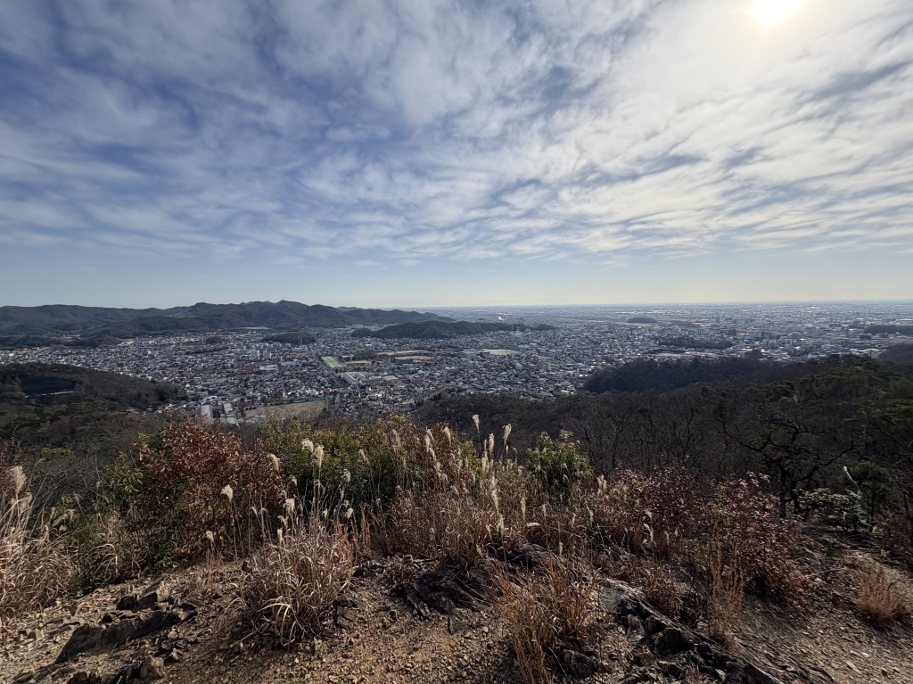 足利の街を一望できる「両崖山」