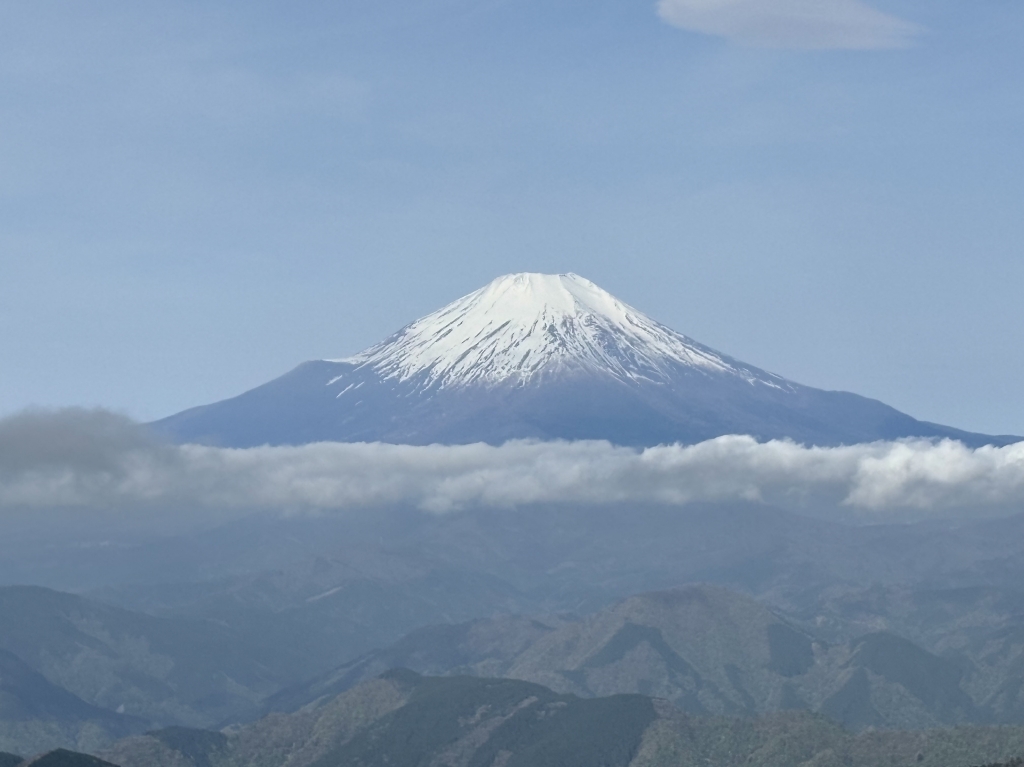 神奈川県の屋根「丹沢」